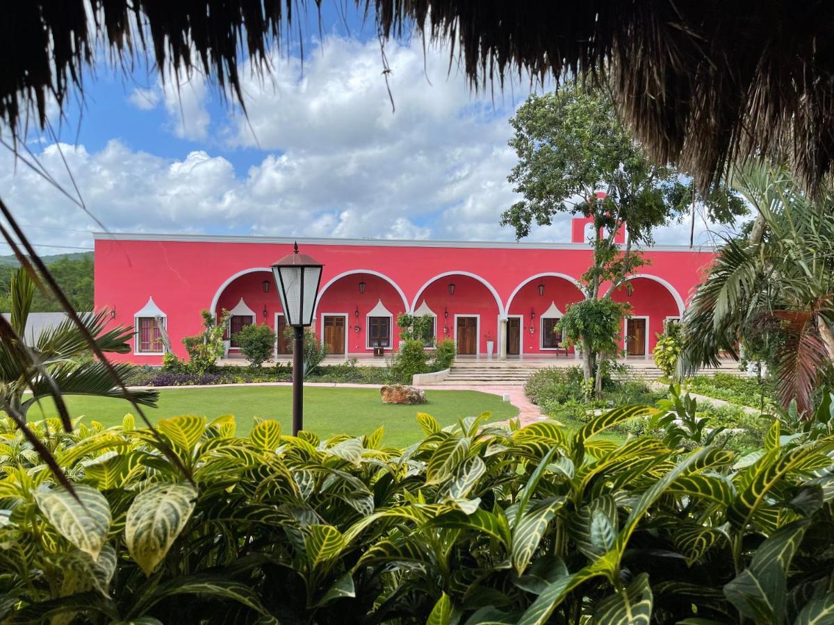 Hotel Hacienda Maria Elena Yucatan à Ticul Extérieur photo